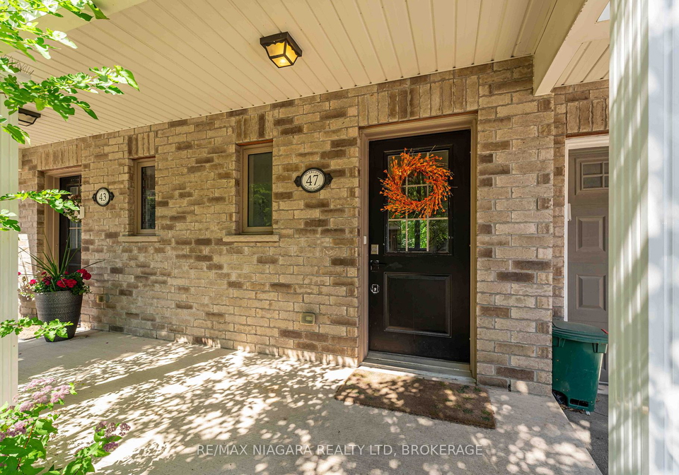 47-scarlett-common-st-catharines-ontario-x13457214