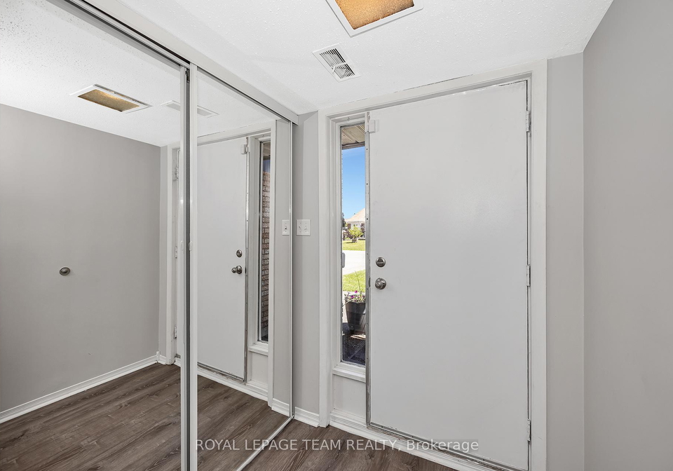 276-dalehurst-drive-ottawa-ontario-x13457352