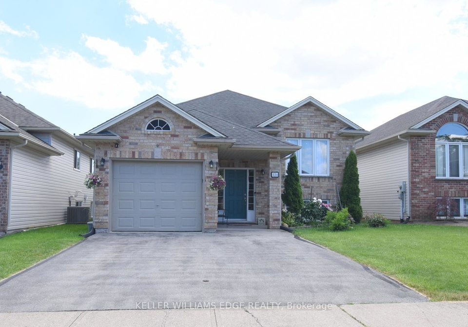 334-st-lawrence-drive-welland-ontario-x13457684