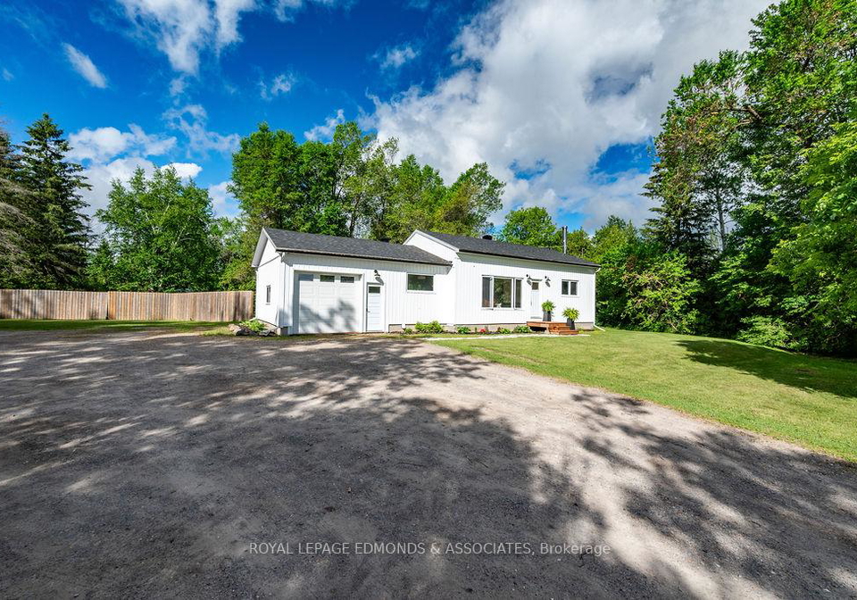 18115-highway-17-highway-whitewater-region-ontario-x13457838
