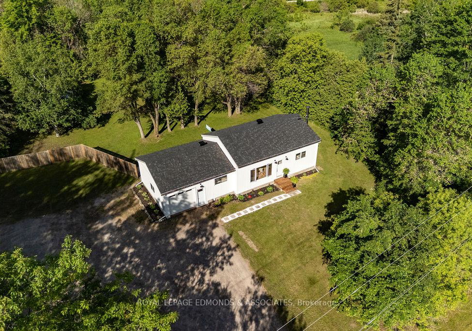 18115-highway-17-highway-whitewater-region-ontario-x13457838