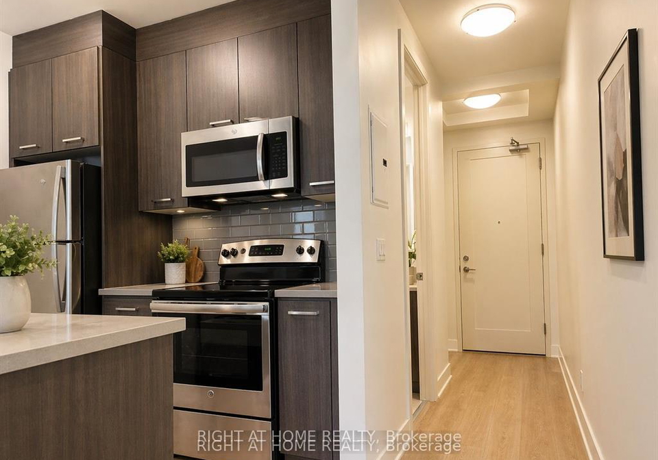 150-main-street-w-hamilton-ontario-x13458000