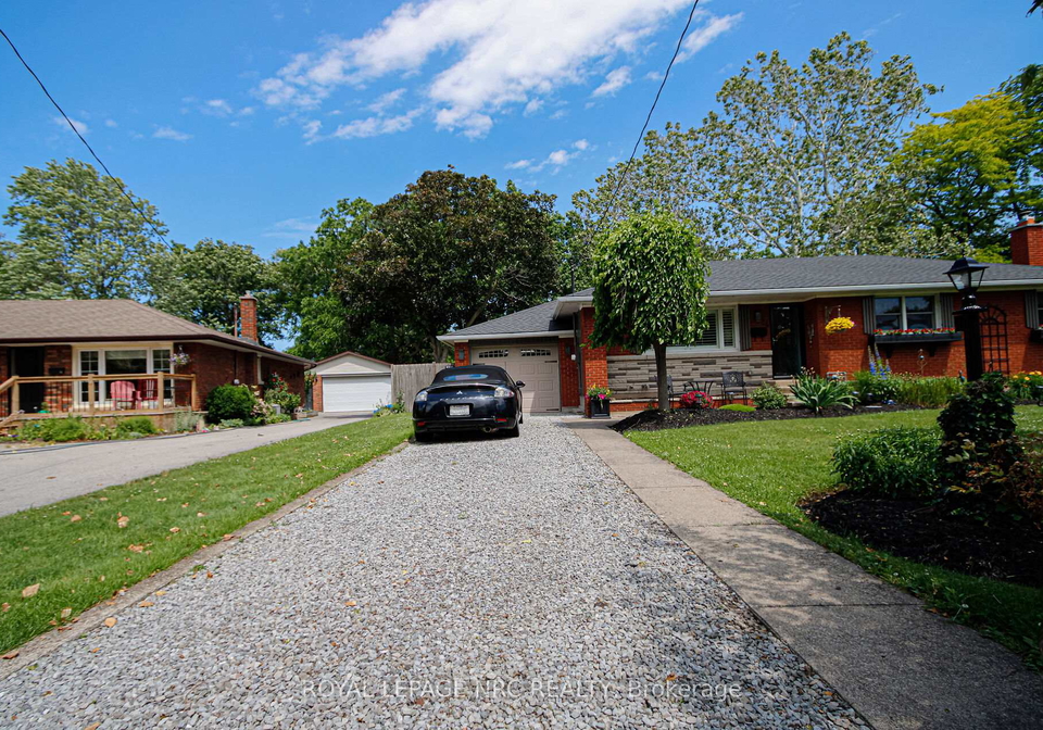 24-juliana-crescent-st-catharines-ontario-x13458070