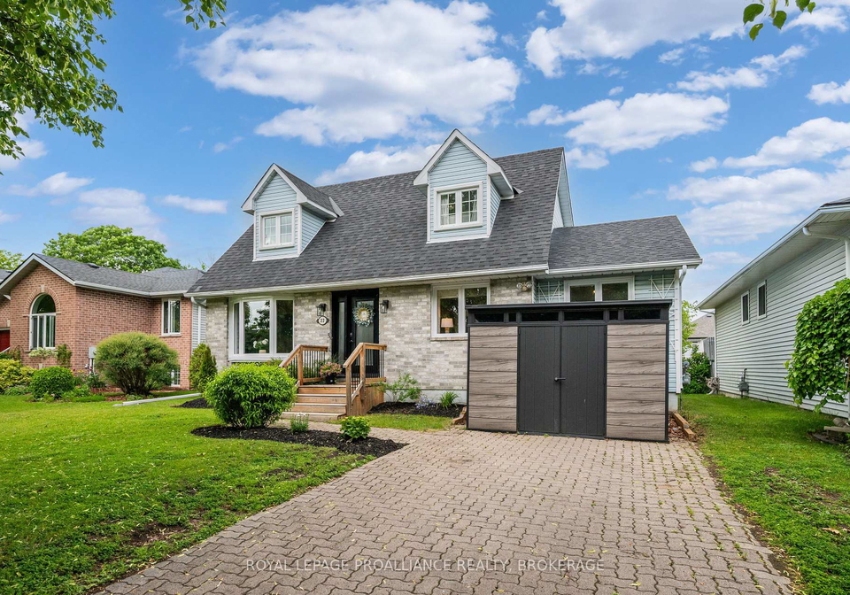 22-heritage-drive-loyalist-ontario-x13458170