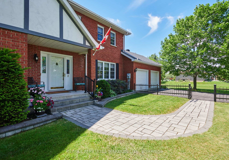 2-fairholme-drive-south-dundas-ontario-x13458180