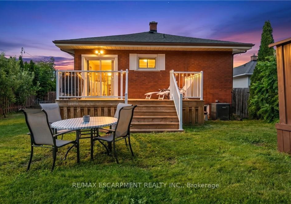 17-alba-street-hamilton-ontario-x13458290