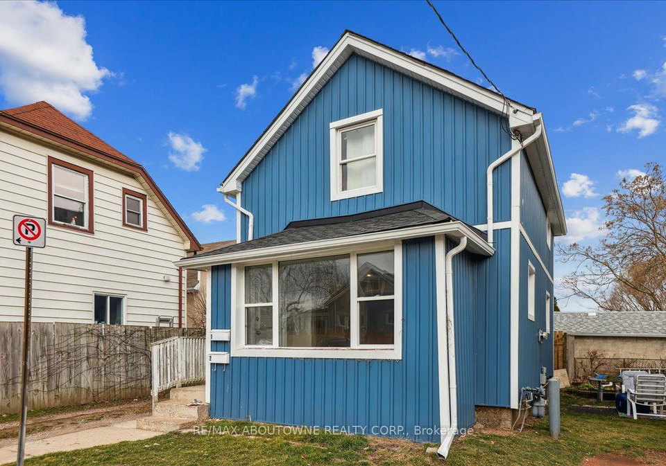 19-seneca-street-st-catharines-ontario-x13458532