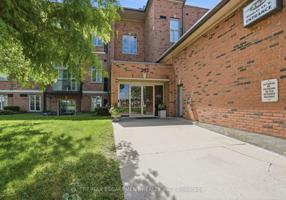 262-dundas-street-e-hamilton-ontario-x13458554