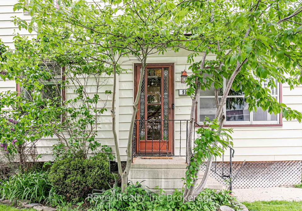91-canterbury-street-ingersoll-ontario-x13458560