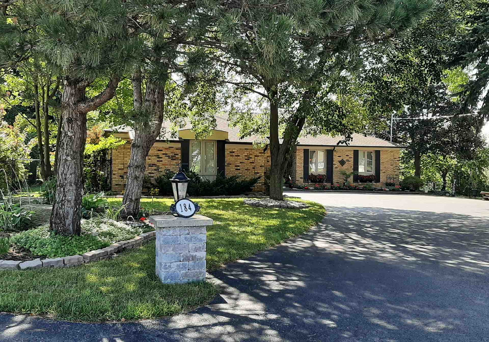 184-dundas-street-e-hamilton-ontario-x13458862
