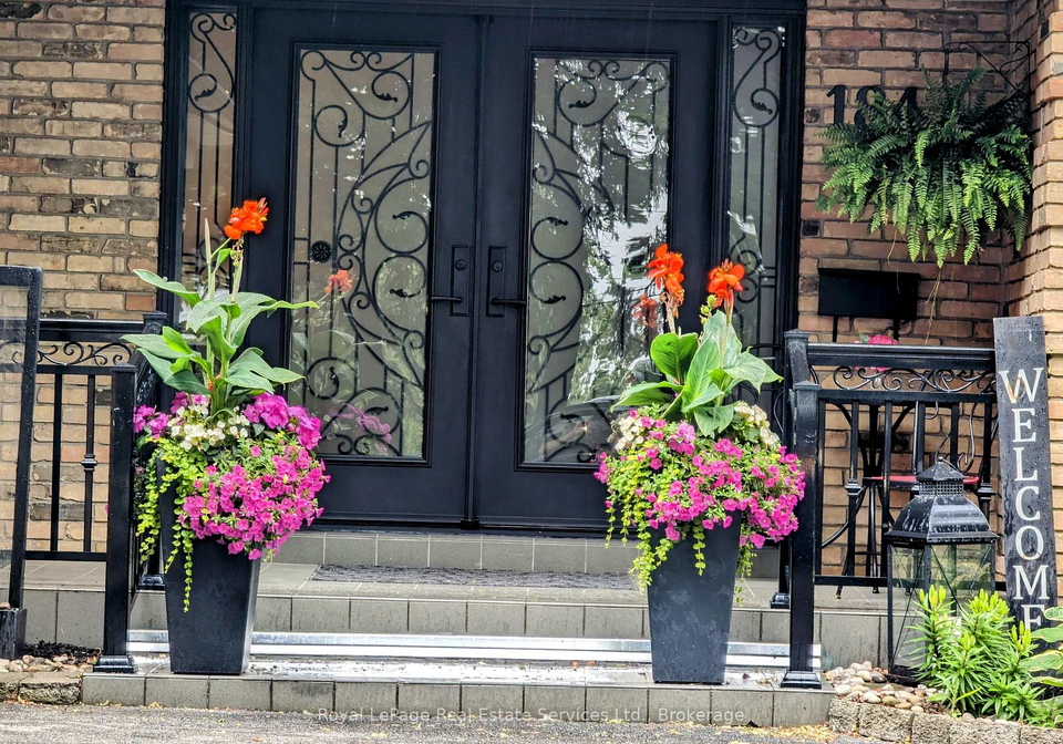 184-dundas-street-e-hamilton-ontario-x13458862