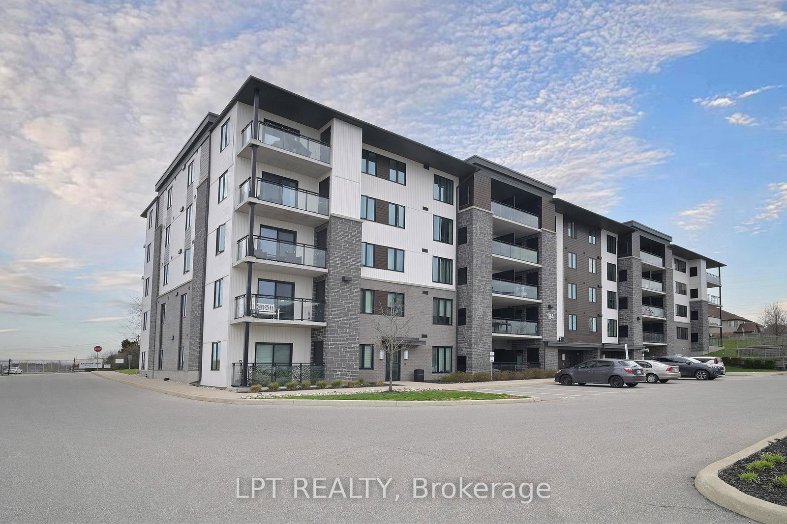 104-summit-ridge-drive-guelph-ontario-x13458868
