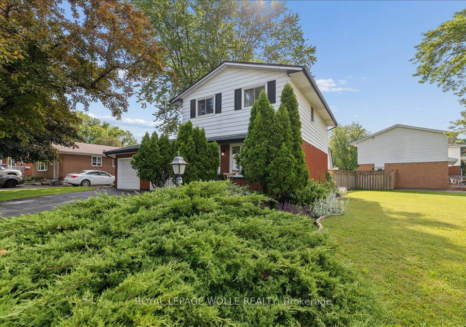 45-arrowhead-crescent-kitchener-ontario-x13458914
