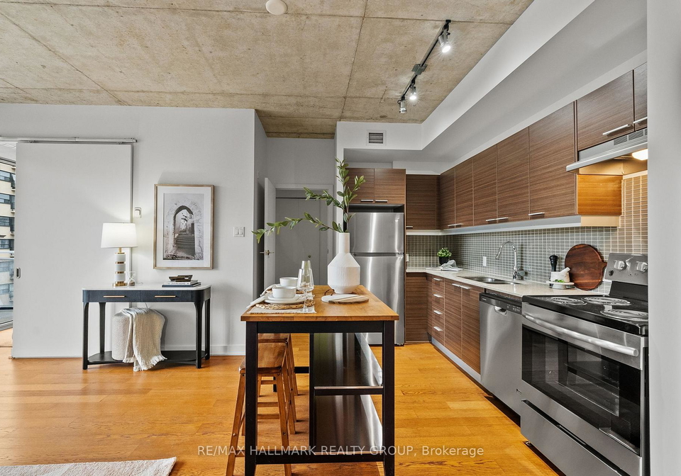 354-gladstone-avenue-ottawa-ontario-x13459150