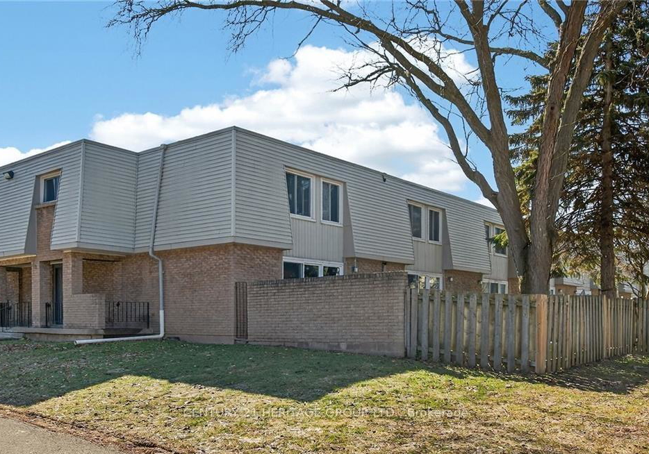 17-old-pine-trail-st-catharines-ontario-x13459158