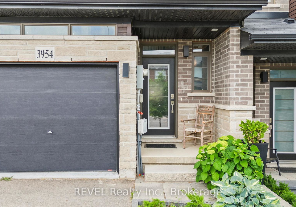 3954-crown-street-lincoln-ontario-x13459800
