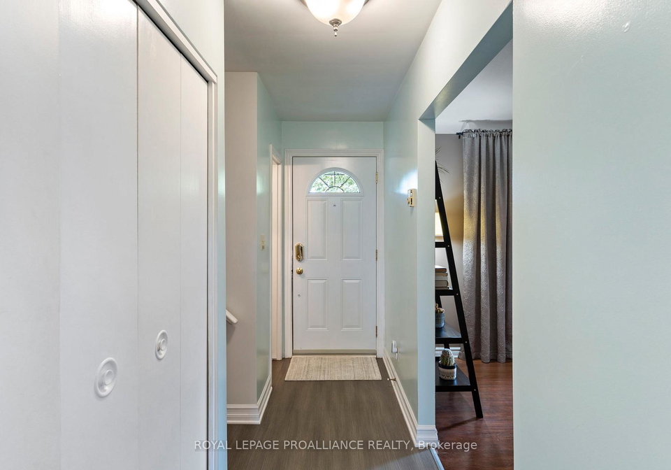 23-stanley-crescent-brockville-ontario-x13459824