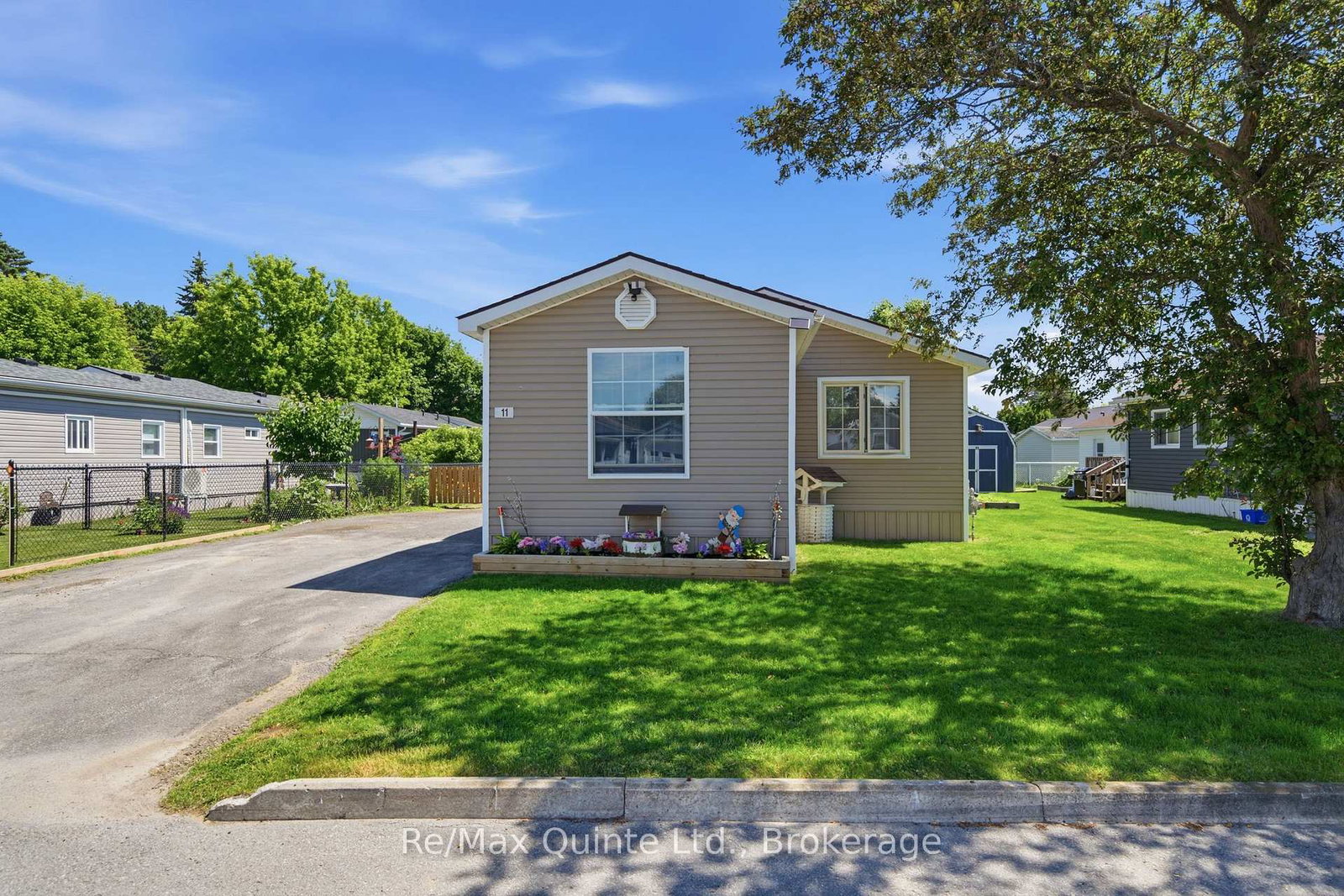 11-grouse-lane-quinte-west-ontario-x13459872