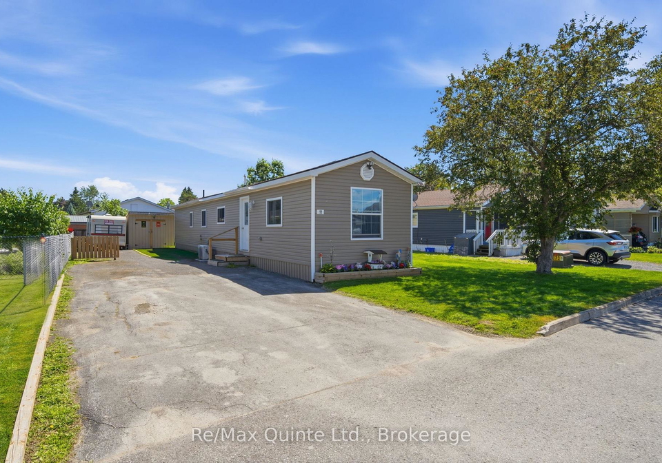 11-grouse-lane-quinte-west-ontario-x13459872