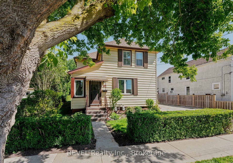 92-saint-arnaud-street-port-colborne-ontario-x13459924