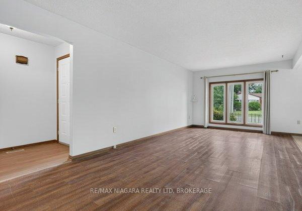 34-crestcombe-road-st-catharines-ontario-x13459954