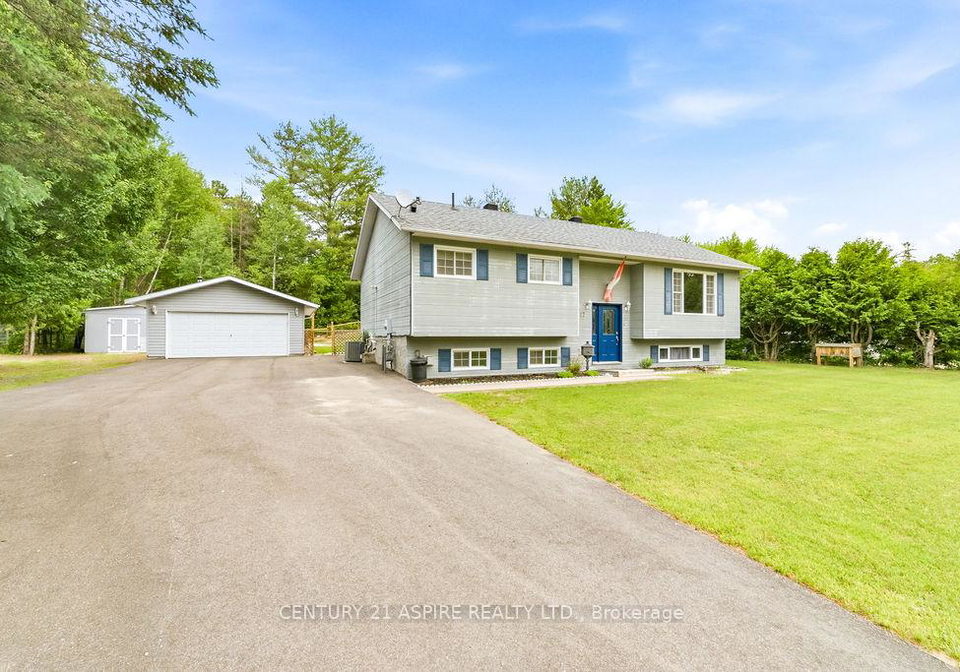 17-martin-street-laurentian-hills-ontario-x13460034