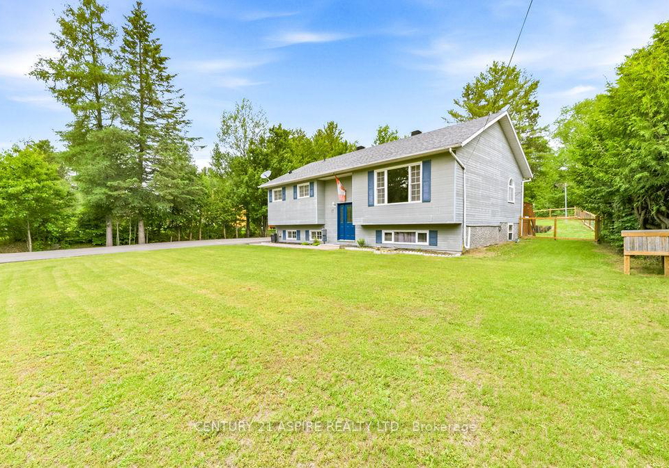 17-martin-street-laurentian-hills-ontario-x13460034