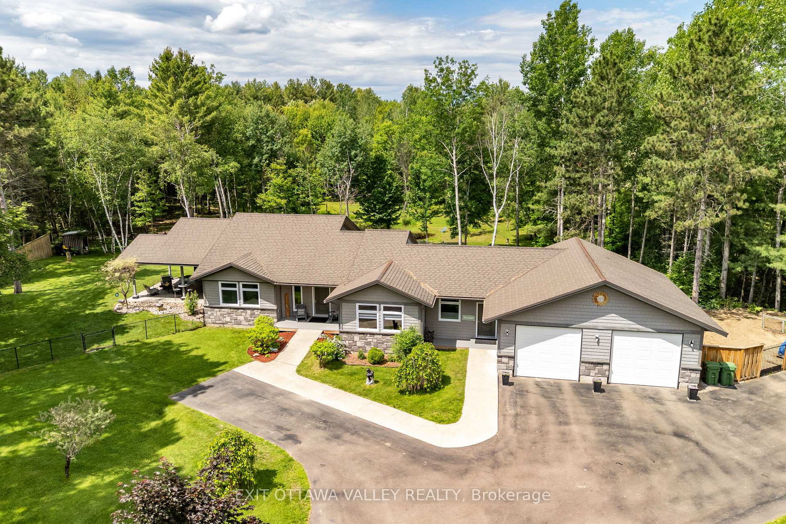 301-doran-road-petawawa-ontario-x13460060