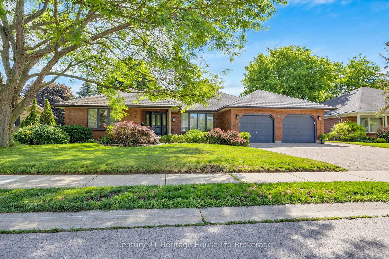 42-alexander-avenue-tillsonburg-ontario-x13460090