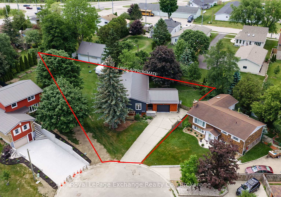 500-walkers-circle-kincardine-ontario-x13460172