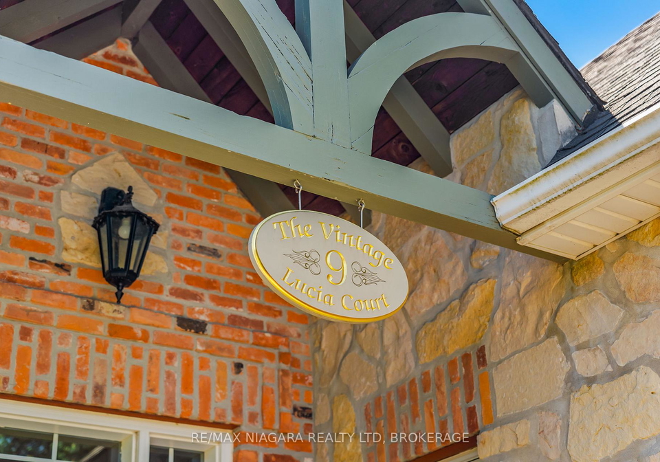 9-lucia-court-niagara-on-the-lake-ontario-x13460192