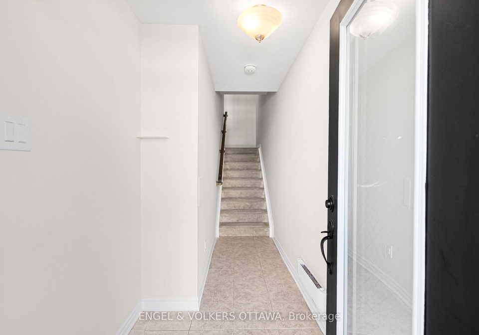 571-ozawa-private-ottawa-ontario-x13460320