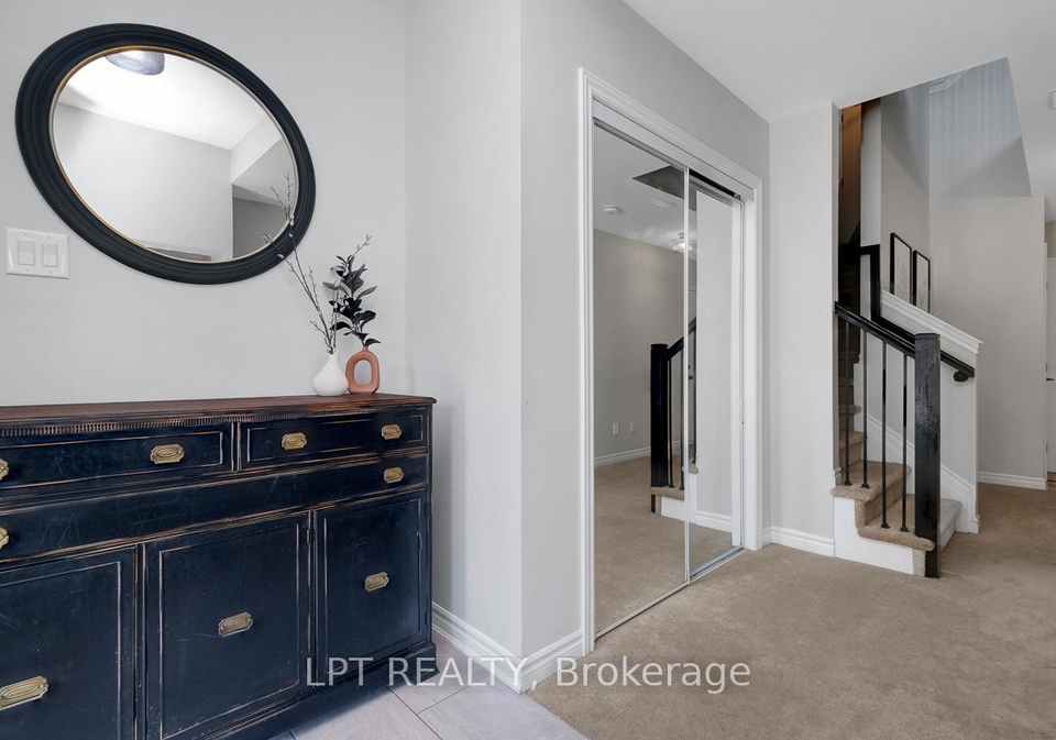 815-kiniw-private-ottawa-ontario-x13460334