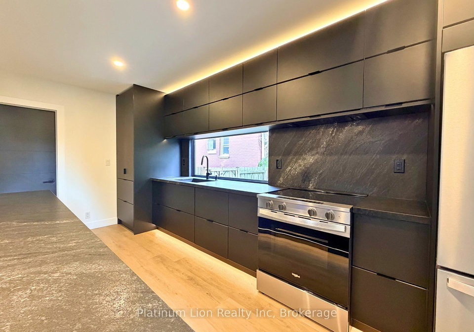 42-12-strathcona-avenue-brantford-ontario-x13460780