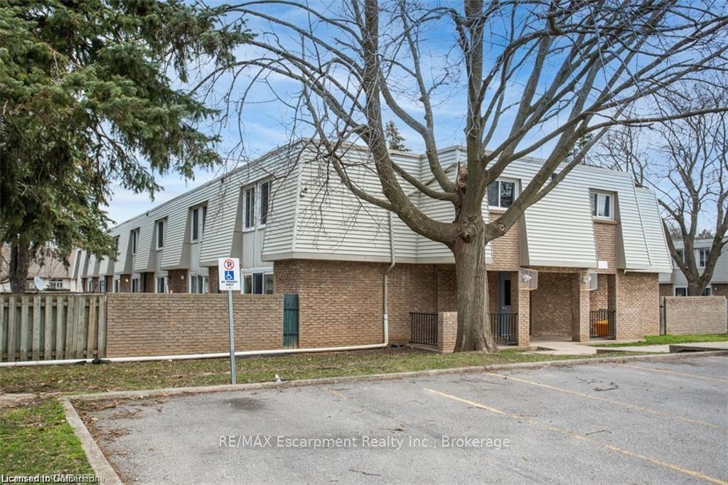 17-old-pine-trail-st-catharines-ontario-x13460812