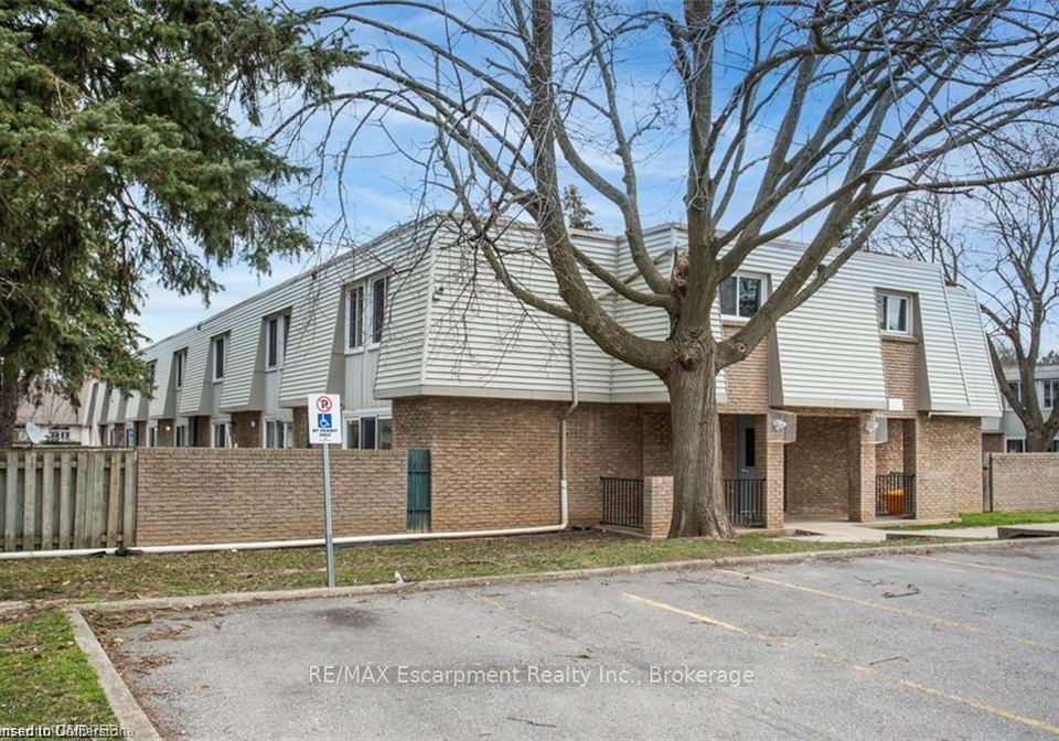 17-old-pine-trail-st-catharines-ontario-x13460812