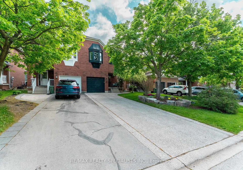 46-harnesworth-crescent-hamilton-ontario-x13461036