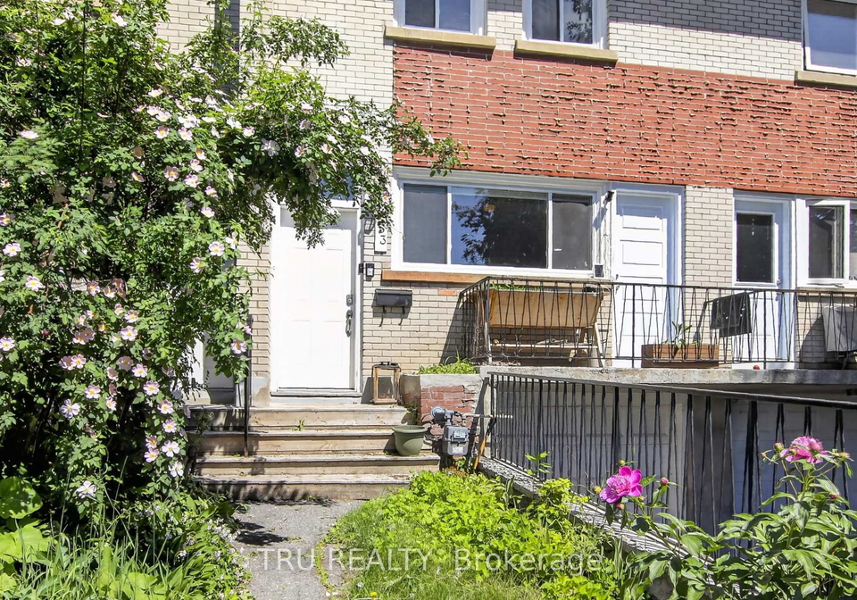 1253-emperor-avenue-ottawa-ontario-x13461228