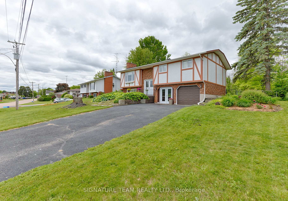 17-ross-street-whitewater-region-ontario-x13461234