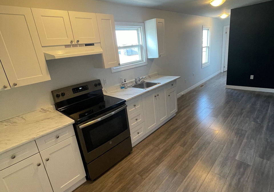 117-lyons-avenue-welland-ontario-x13461314