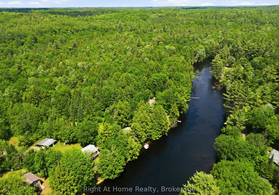 1074-holiday-park-drive-bracebridge-ontario-x13461454