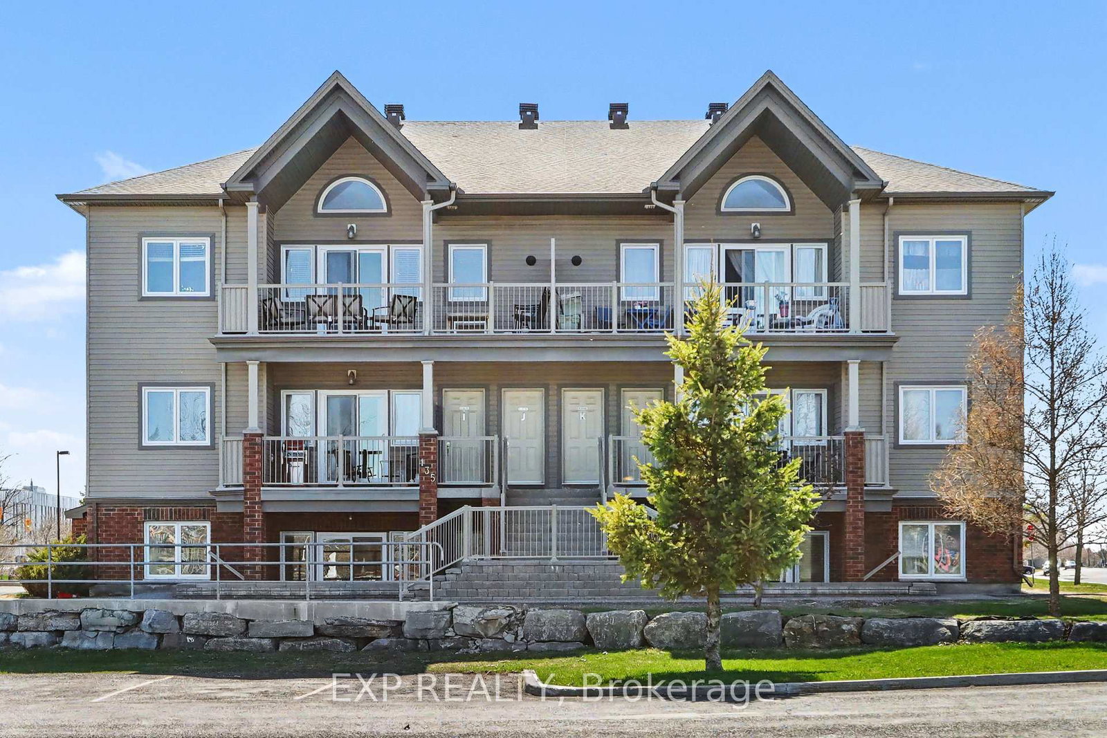 135-harthill-way-ottawa-ontario-x13461534