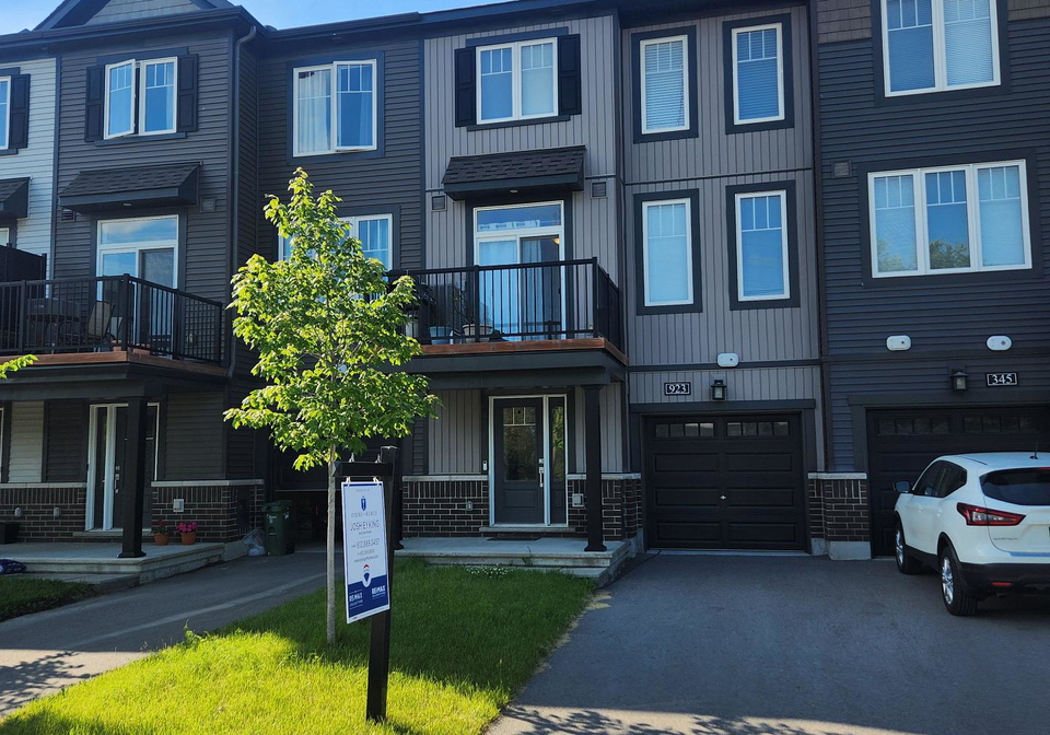 923-lixnaw-court-ottawa-ontario-x13461592