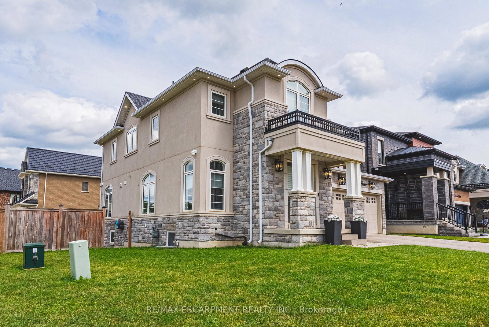 55-robarts-drive-hamilton-ontario-x13461942
