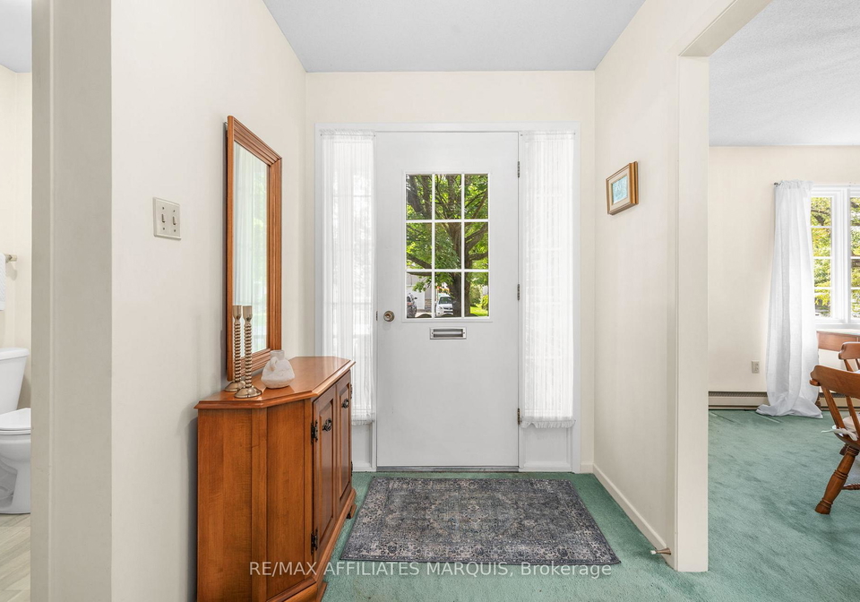 15-glenview-crescent-perth-ontario-x13462100