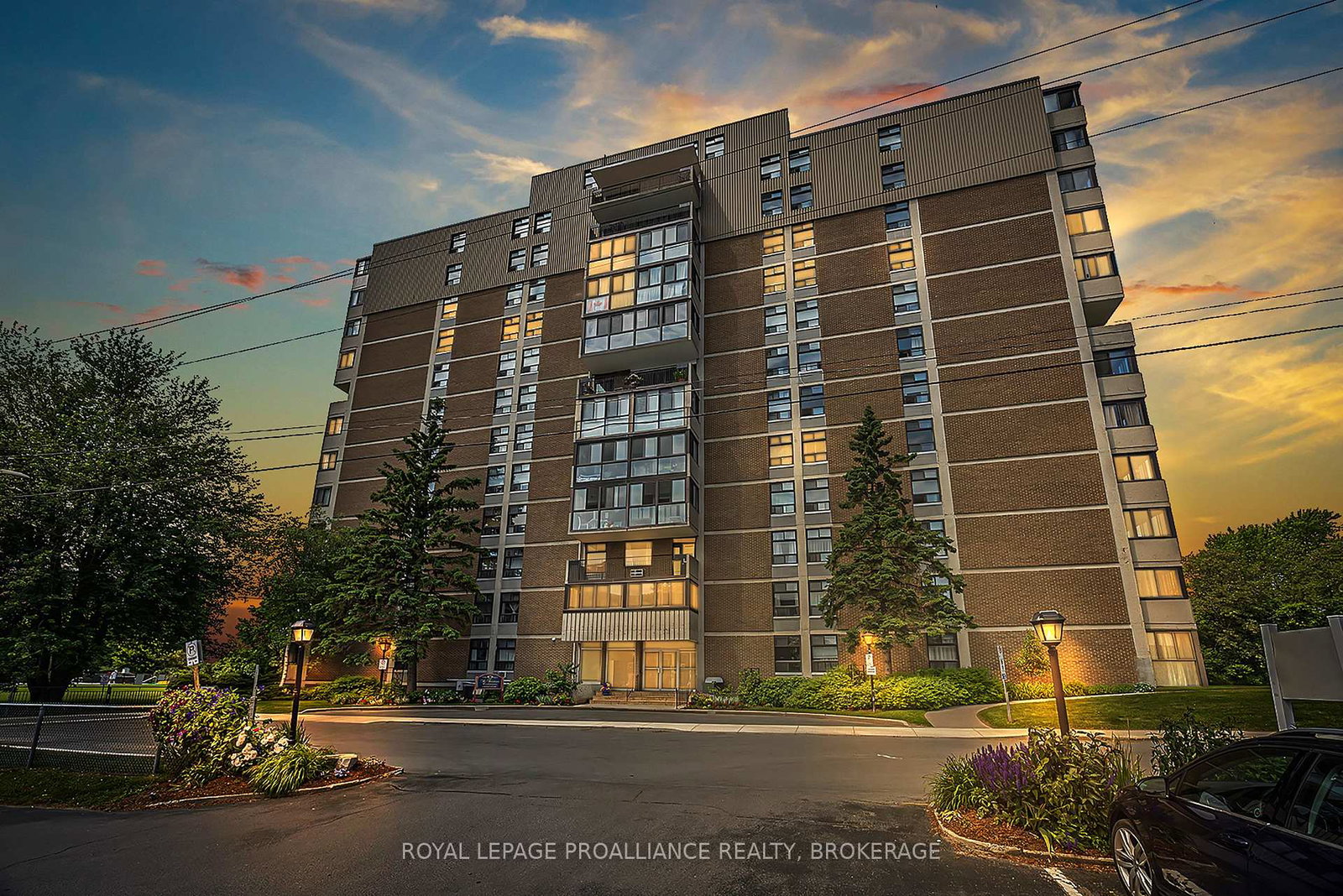 2-mowat-avenue-kingston-ontario-x13462388