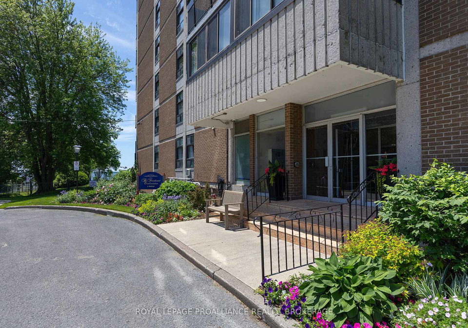 2-mowat-avenue-kingston-ontario-x13462388