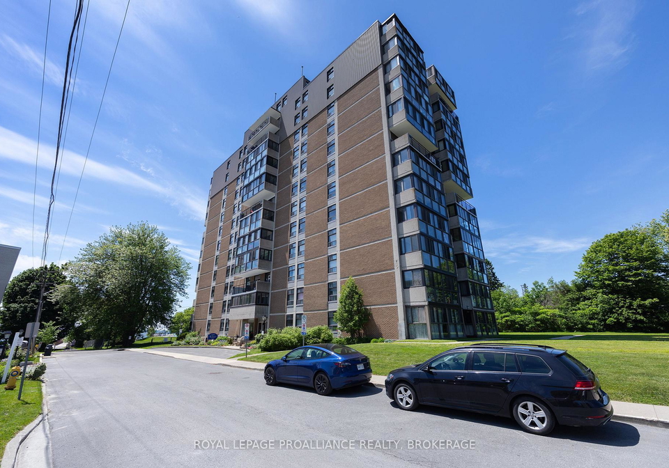 2-mowat-avenue-kingston-ontario-x13462388