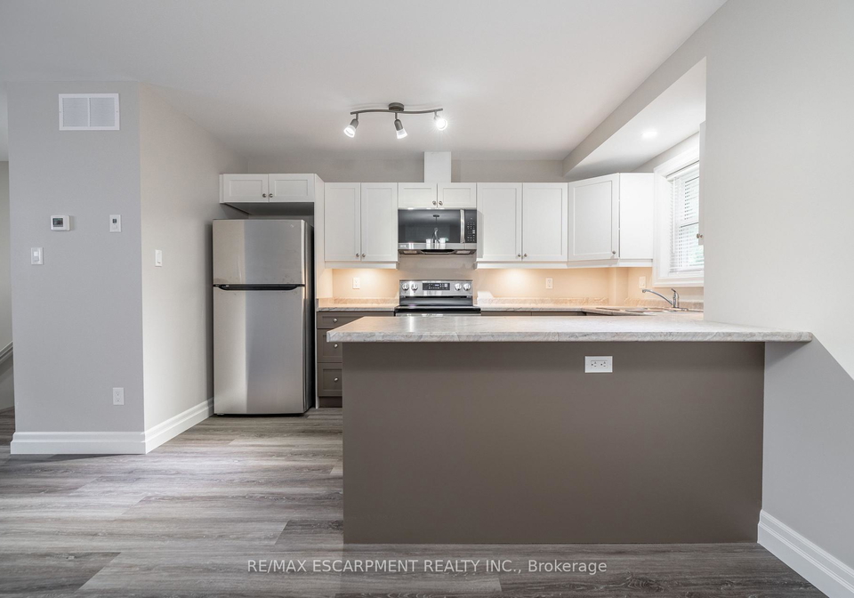 38-viewpoint-avenue-hamilton-ontario-x13462492