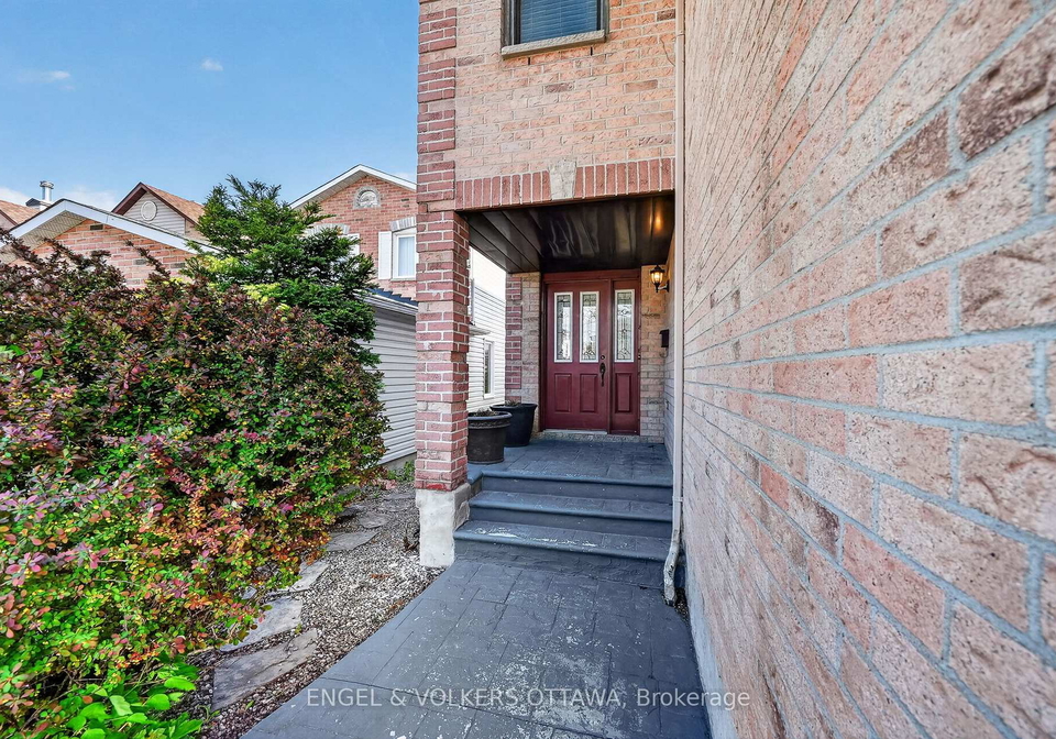 6592-windsong-avenue-ottawa-ontario-x13462710